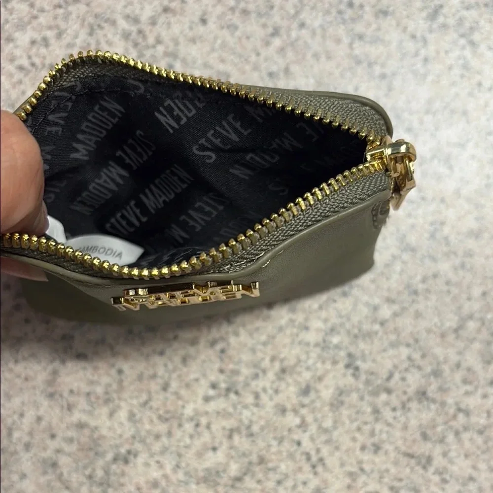 Steve Madden Olive Key & Card Holder